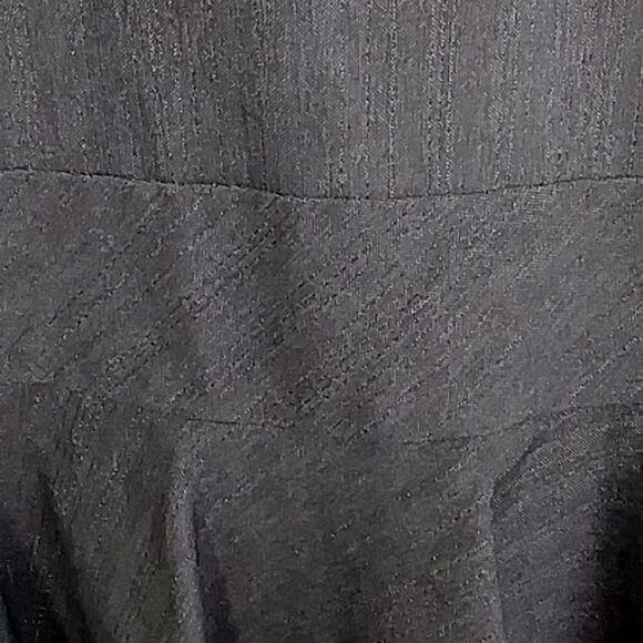 Bisou Bisou Skirt Gray Pencil with Dropped Peplum Flounce Details Qualit… - Picture 9 of 10